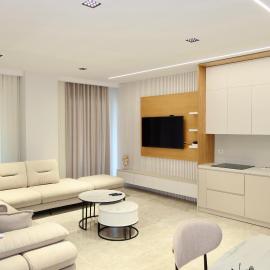 Ilyonis Residence apartment luxury, hotel u gradu Shëngjin