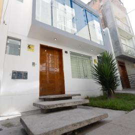 Casa completa, 5 dormitorios y jardín, hotell i Ayacucho