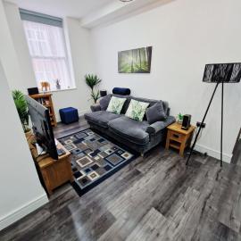 Contemporary 1 Bed Apartment, In Central Buxton