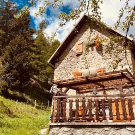 Belle grange éco responsable et cosy, готель у місті Бей