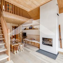 Appartement lumineux 4 pièces à Méribel avec mezzanine, wifi et parking, proche pistes - FR-1-411-736, hotel in Les Allues