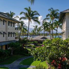 Kolea 9H, Stunning 2-Bedroom with Ocean Views and Beach Club access