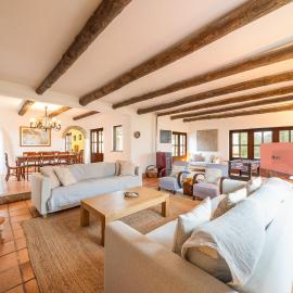 GuestReady - Charming villa with pool in Sesimbra, hotel in Sesimbra