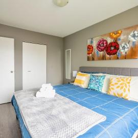 2BR Apt, Easy Access to Transit & Parkway - Glenview West, hotell i Hamilton