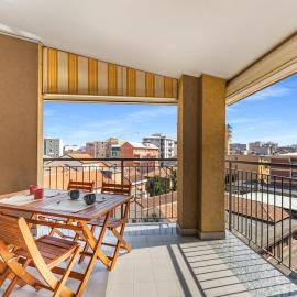Large apartment with terrace AC e WiFi