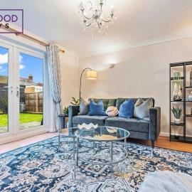 BRAND NEW! Spacious & Modern Serviced Home - 3x Free Parking - by Redwood Stays