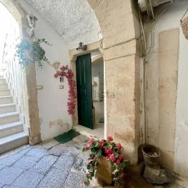 Donna Sicilia Ortigia