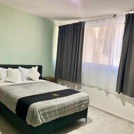 8 VENATOR House Boutique