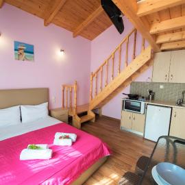 Argo Maisonettes & Suites