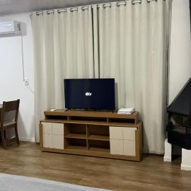 Flat aconchegante a 500m do centro de Chapecó, hotelli kohteessa Chapecó
