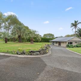 Clay Cottage, hotel in Waimauku