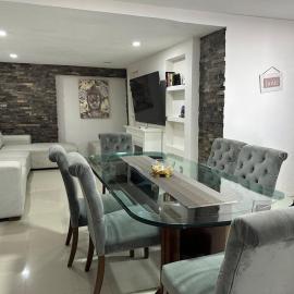 Alojamiento de lujo con 2 habitaciones y piscina, hotel en Tampico