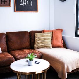 Top Floor - Secure Parking - Great Location - Quiet - City Ciew