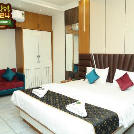SP24 Restaurant & Lodge, hotel en Jath