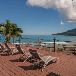 Surfers Cove Apartments, hotel din Bel Ombre
