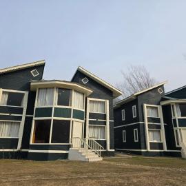 The Pinus Resort, ξενοδοχείο σε Pahalgam