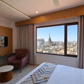 White Panda hotels Shree Radhe, hotell i Dwarka