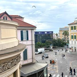 SR7 - Spazioso appartamento in Piazza Colombo