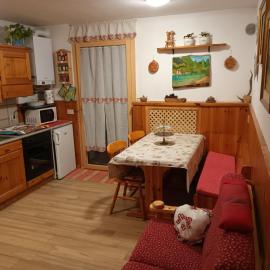 Trampolini House, hotell i Predazzo