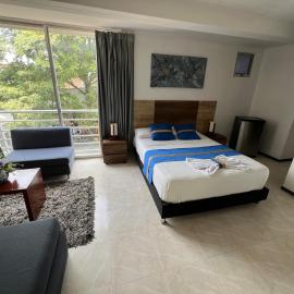 Suite de hotel dentro centro comercial