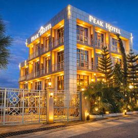 Peak Hotel & Safaris, hotel en Karatu
