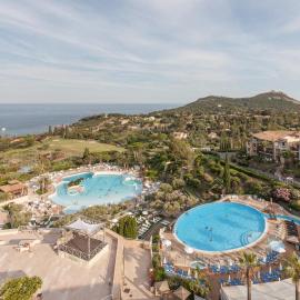 Rez de jardin CAP ESTEREL rénové et climatisé