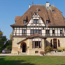 Manoir de la Gravière, hotel v destinácii Mouzon