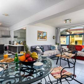 Blue Bay Apartment