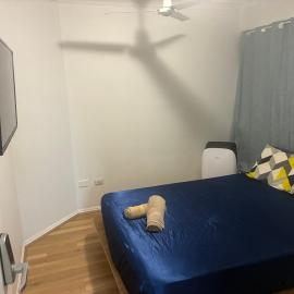 Shared house in Upper Coomera, hotel in Gold Coast