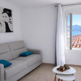 Studio vue mer - Centre Ajaccio - 150 m cœur de ville، فندق في أجاكسيو