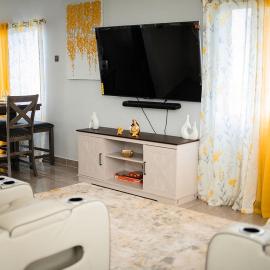 Gated Runaway Bay Townhome with Pool Near Beach
