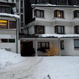 Appartamento sulle piste، فندق في ابيتون