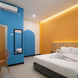 Tripletree Kenaro Hotel โรงแรมในBlimbing