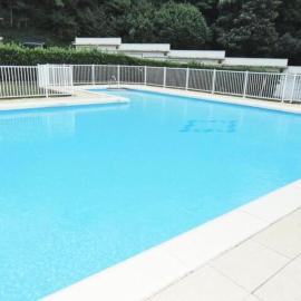 Apt 3 étoiles Piscine Tennis 2adultes et 2enfants
