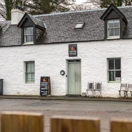 Plockton Distillery Flat, готель у місті Плоктон