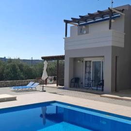 Yassas Apartment with shared pool