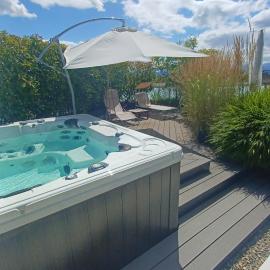Comfort Rooms mit Whirlpoolzugang – hotel w mieście Romanshorn
