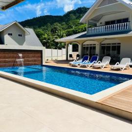 Wyn Villa, hotell Praslinis