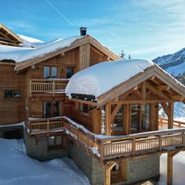 Beautiful chalet with views