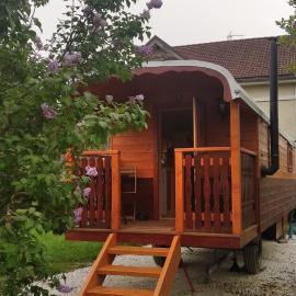 The Lake Trailer, all comfort, hotel in Aix-les-Bains