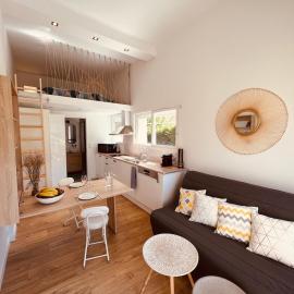 Nice fully-equipped studio with terrace, Paris 30 min, hotell sihtkohas Eaubonne