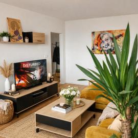 Modern Central Apartment, отель в Нитре