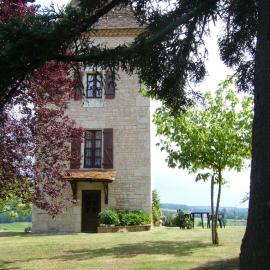 pigeonnier 4 personnes, hotell i Tréjouls