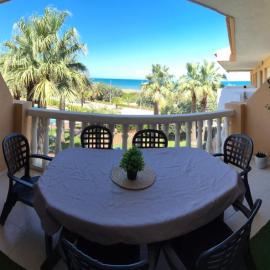 Appartement Lilou belle vue sur mer, hotel en Piles
