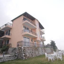 Corbett Valley View, hotel em Tota Ām