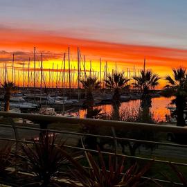 Fronte mare con terrazza panoramica, piscina e garage - Marina degli Aregai