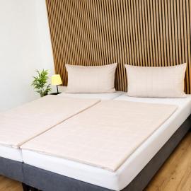 Viesnīca Gästehaus Jekle Zimmer & Ferienwohnungen pilsētā Neuburg an der Kammel