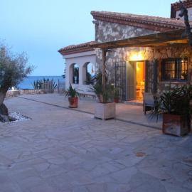 Apartment Llevant with access to the sea