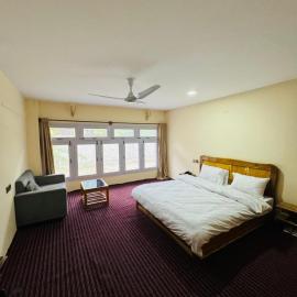 Gahirat Castle Chitral, Hotel in Chitral