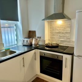 Newly Refurbished Chorlton Studio Easy Tram to Universities & City Centre & Stadiums
